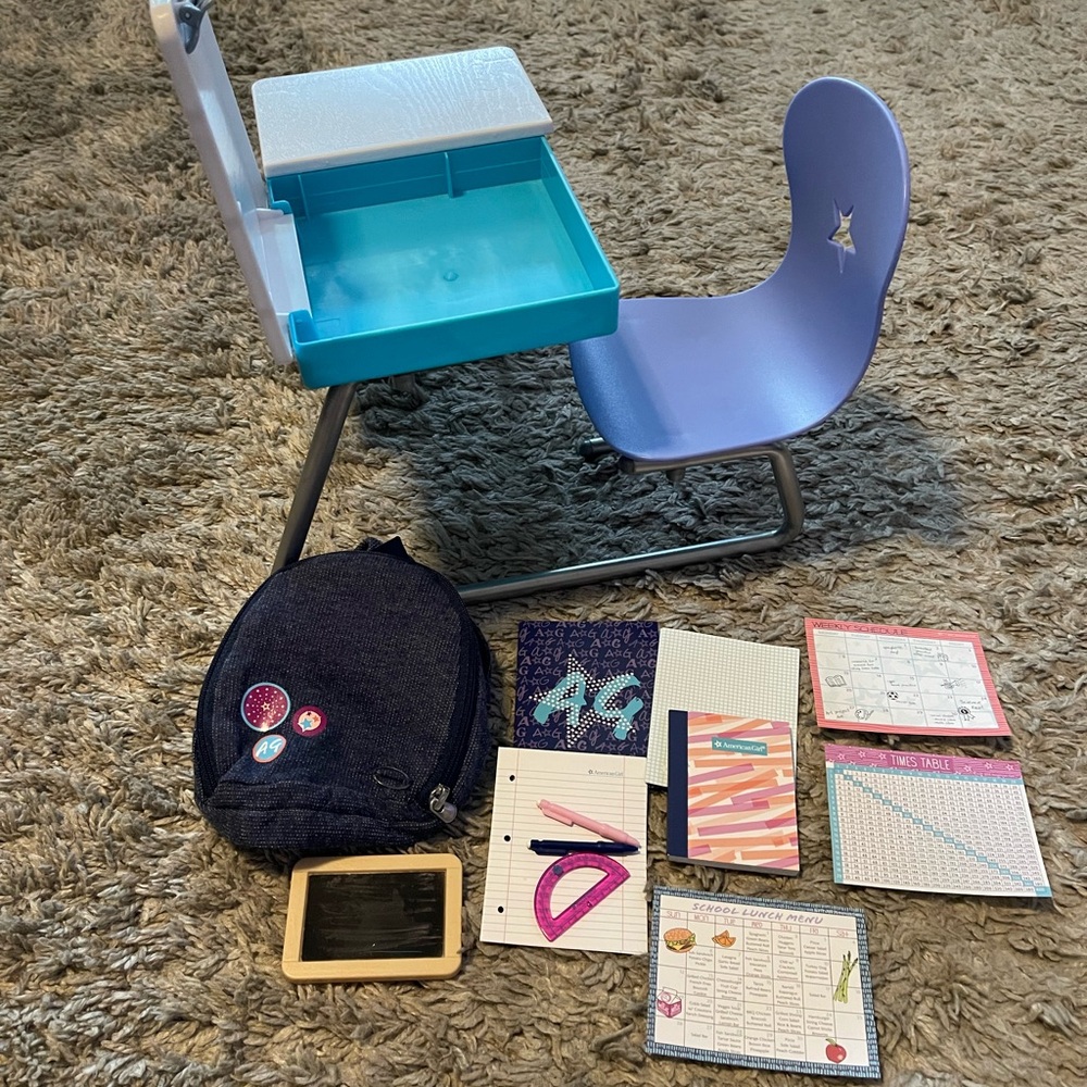 American Girl Truly Me Flip Top Desk with Accessories